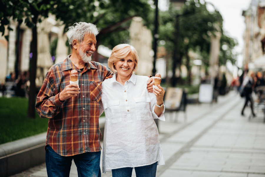 Older couple eating gelato